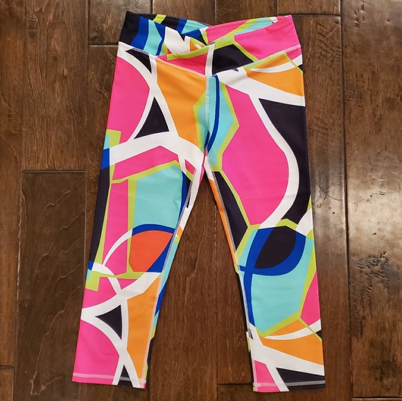 Fabletics Pants - Fabletics Winn Crossover Waistband Capri Leggings